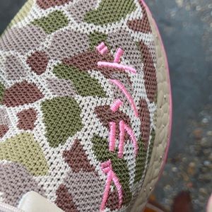 Meet your Posher, Elijah